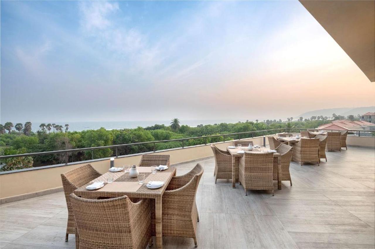 Radisson Blu Resort 비사카파트남 외부 사진